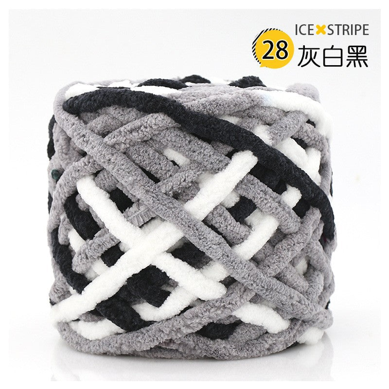 Chenille yarn Single strand crochet ice cream yarn, shoe yarn, hand-knitted carpet yarn, chunky yarn, sweater and scarf yarn